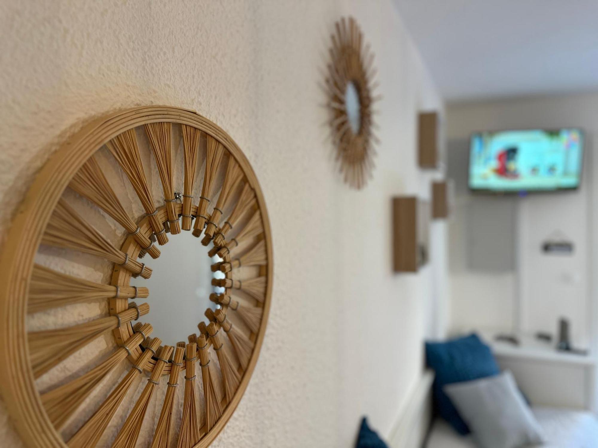 Appartement Climatise Avec Chambre Et Parking Privatif Locations Vld Camargue Saintes-Maries-de-la-Mer Eksteriør billede